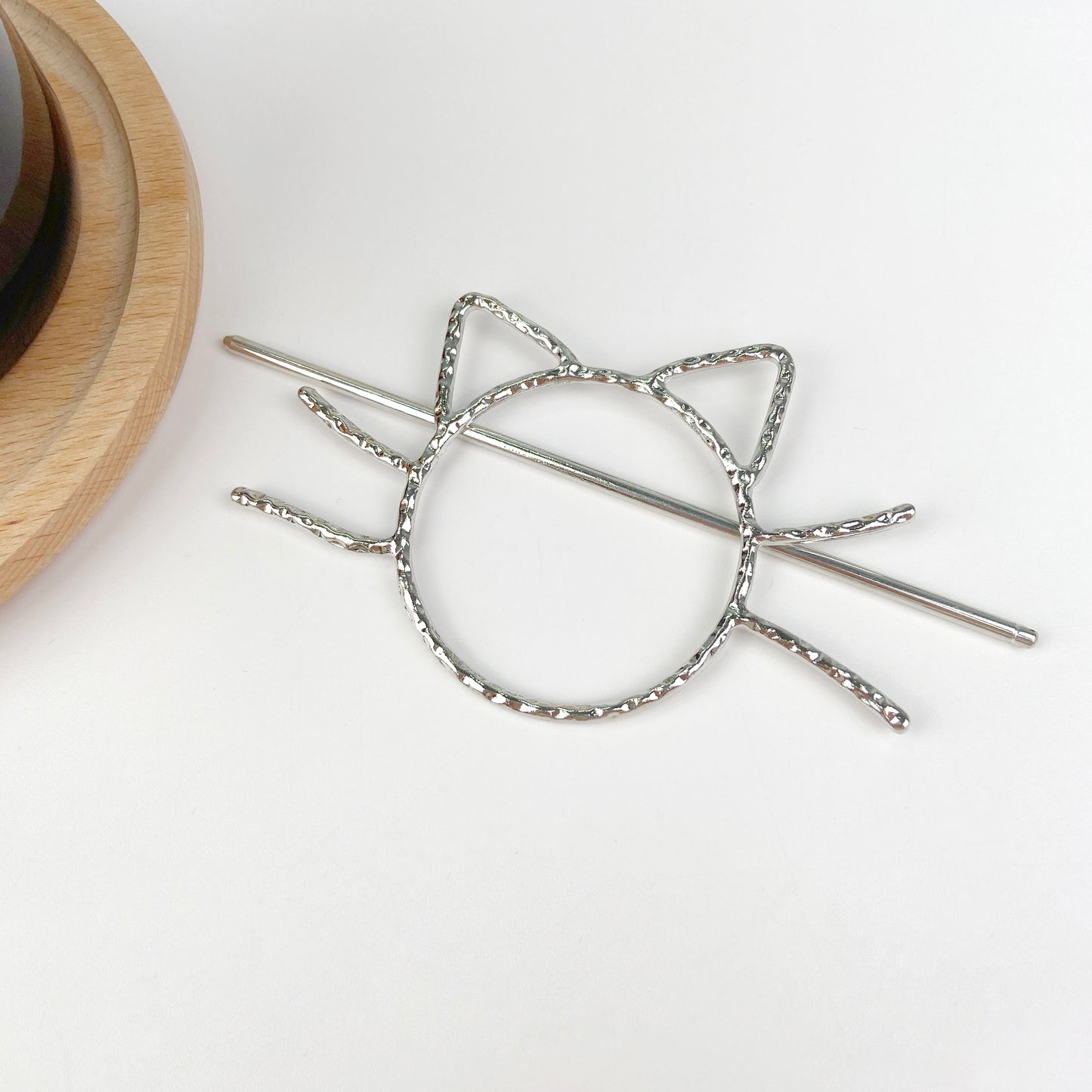 Hollow cat metal hairpin