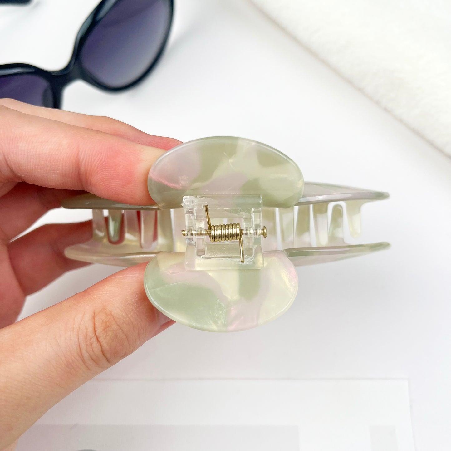 Water pattern simple acetate hair claw clip
