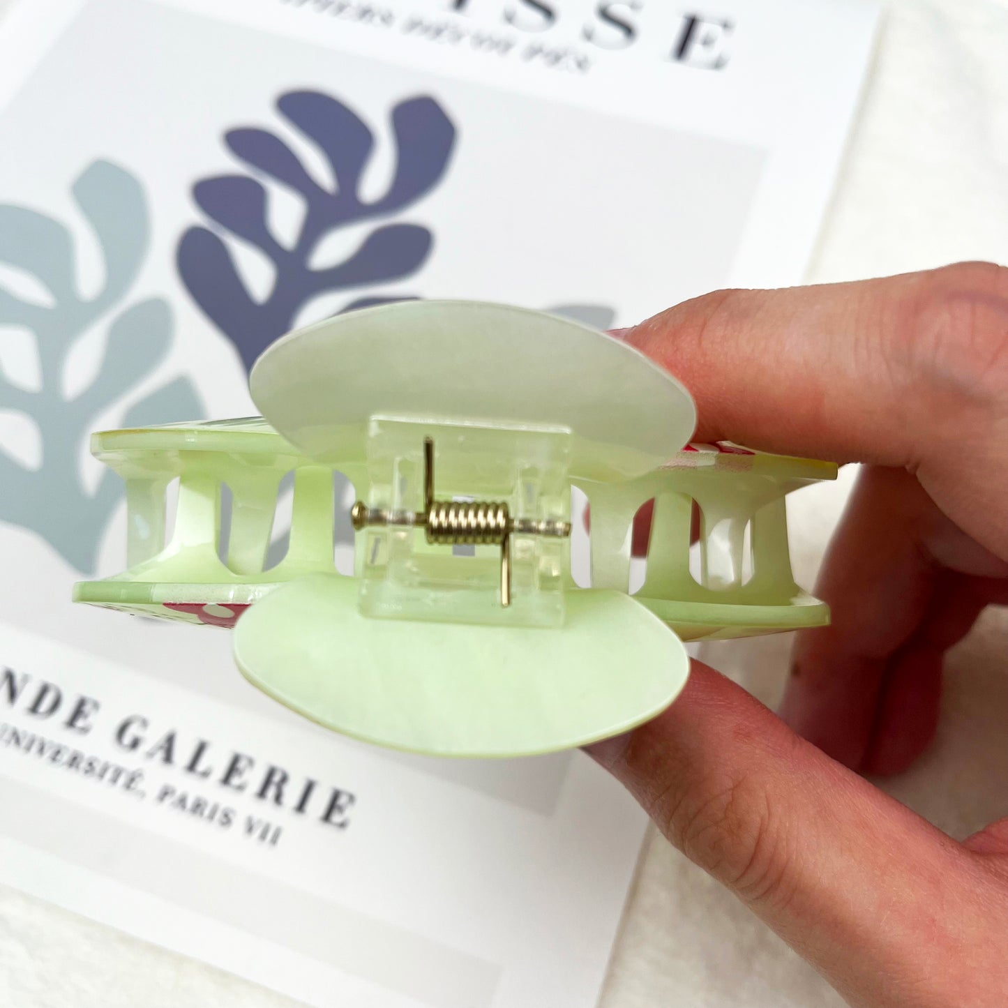 Flower print simple hair claw clip