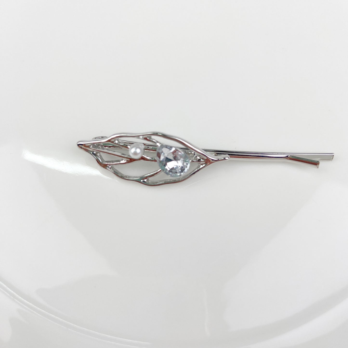 Leaf vintage metal hair clips