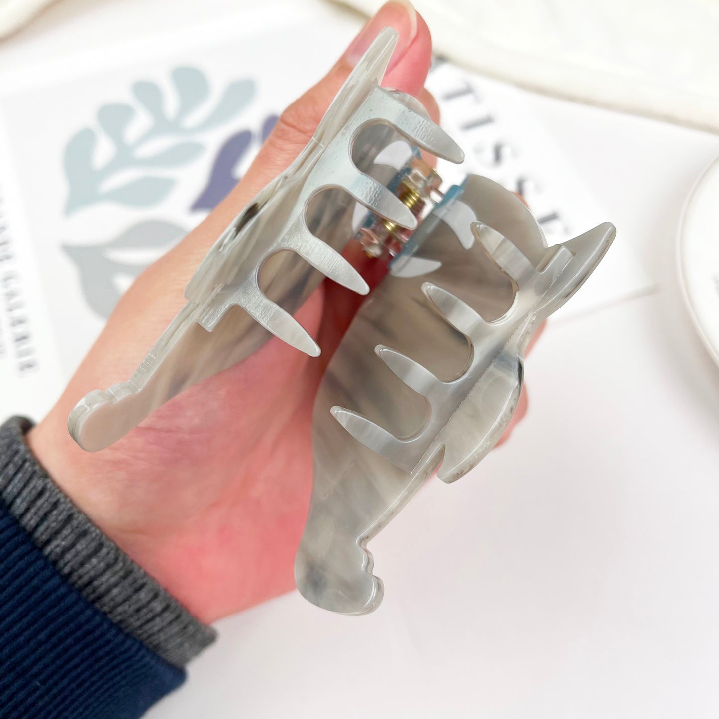 Acetate Walrus Hair Clip Marine Animal Series Claw Clip