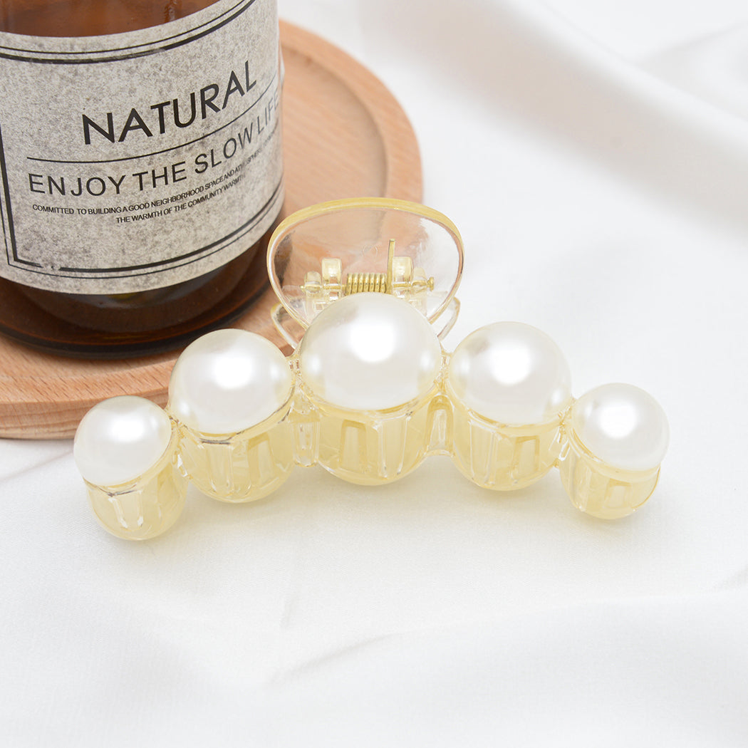 Pearl Hair Claw Clip