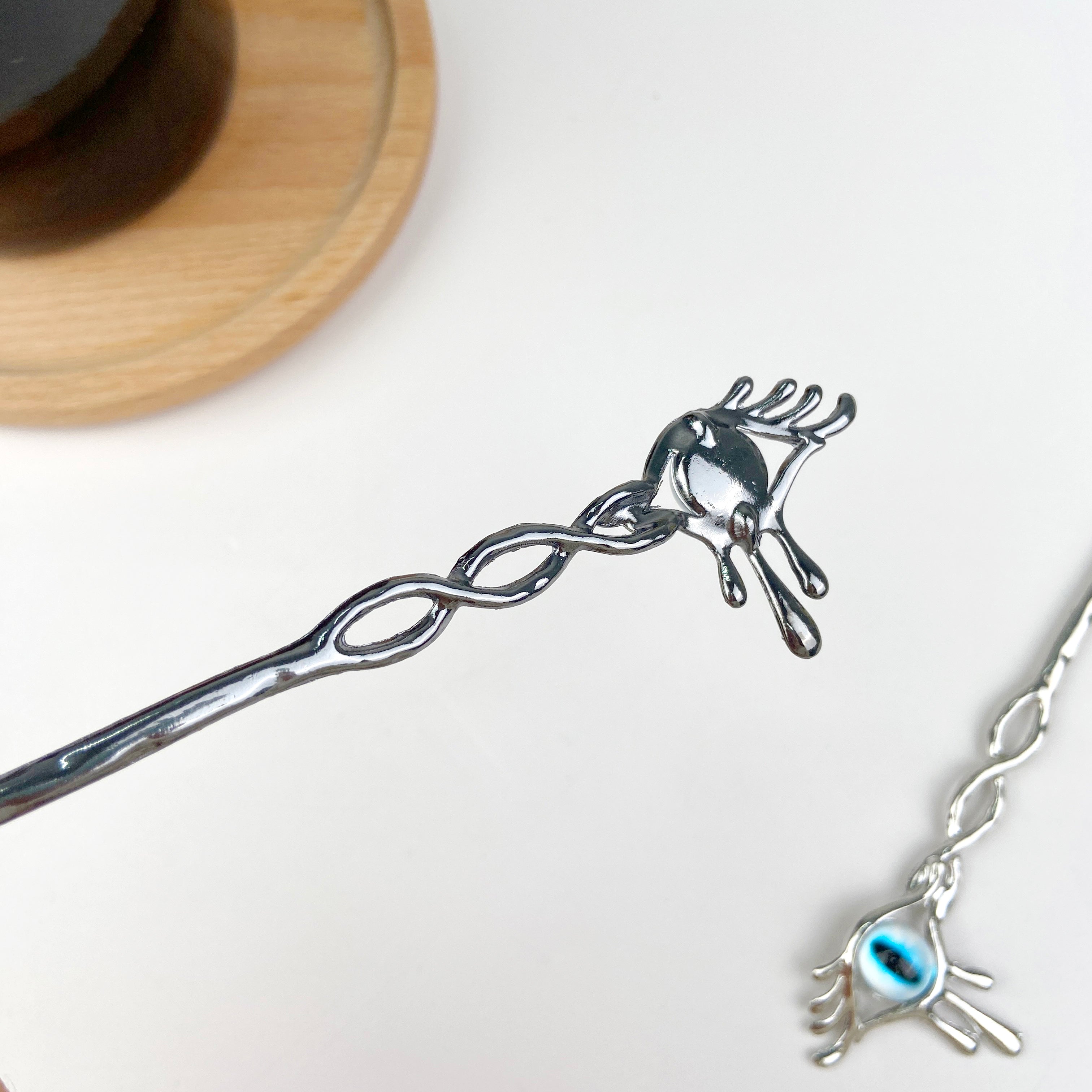 Devil's Eye Metal Hairpin Silver