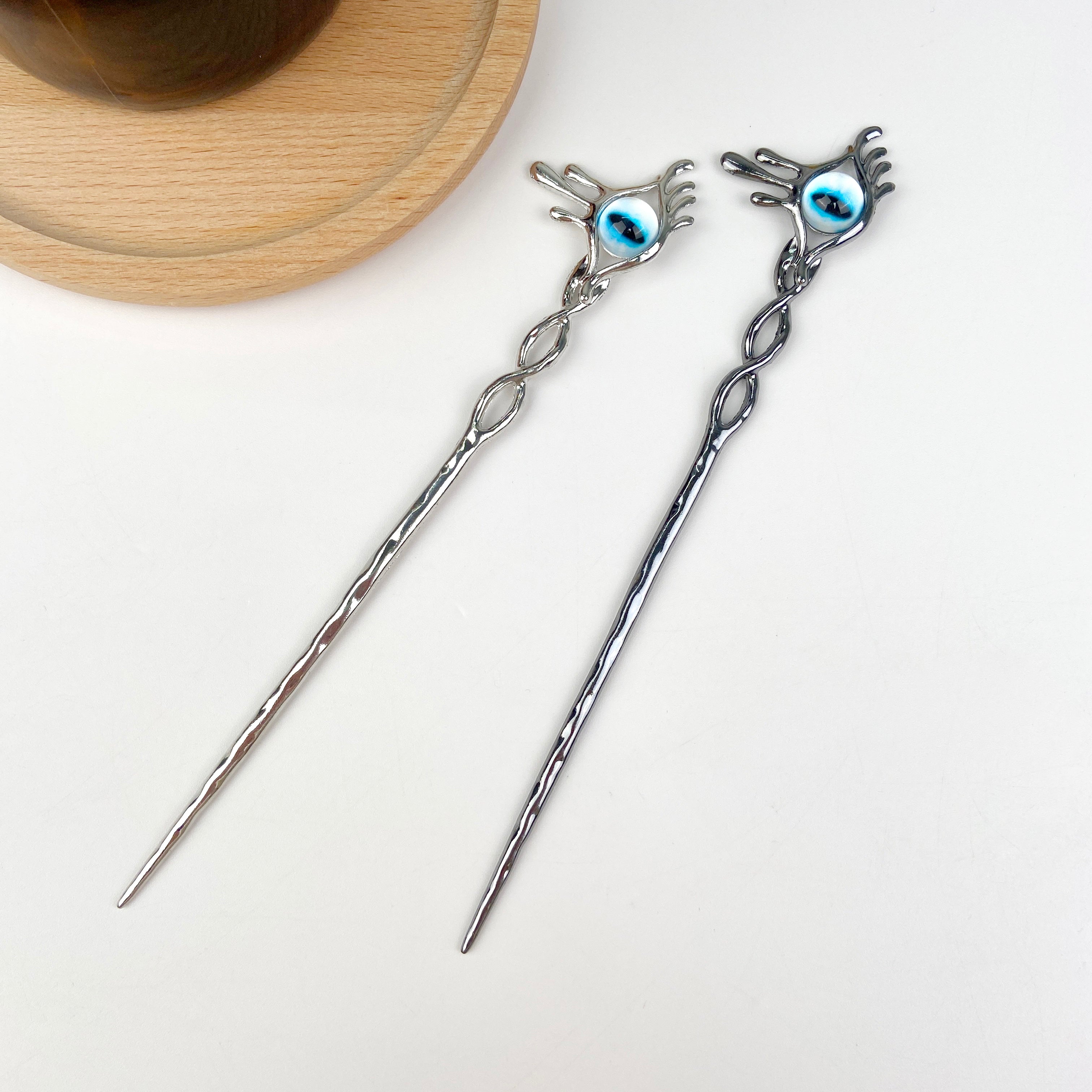 Devil's Eye Metal Hairpin Silver