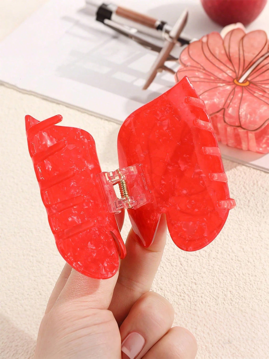 Flower Acetate Grip Updo Shark Clip