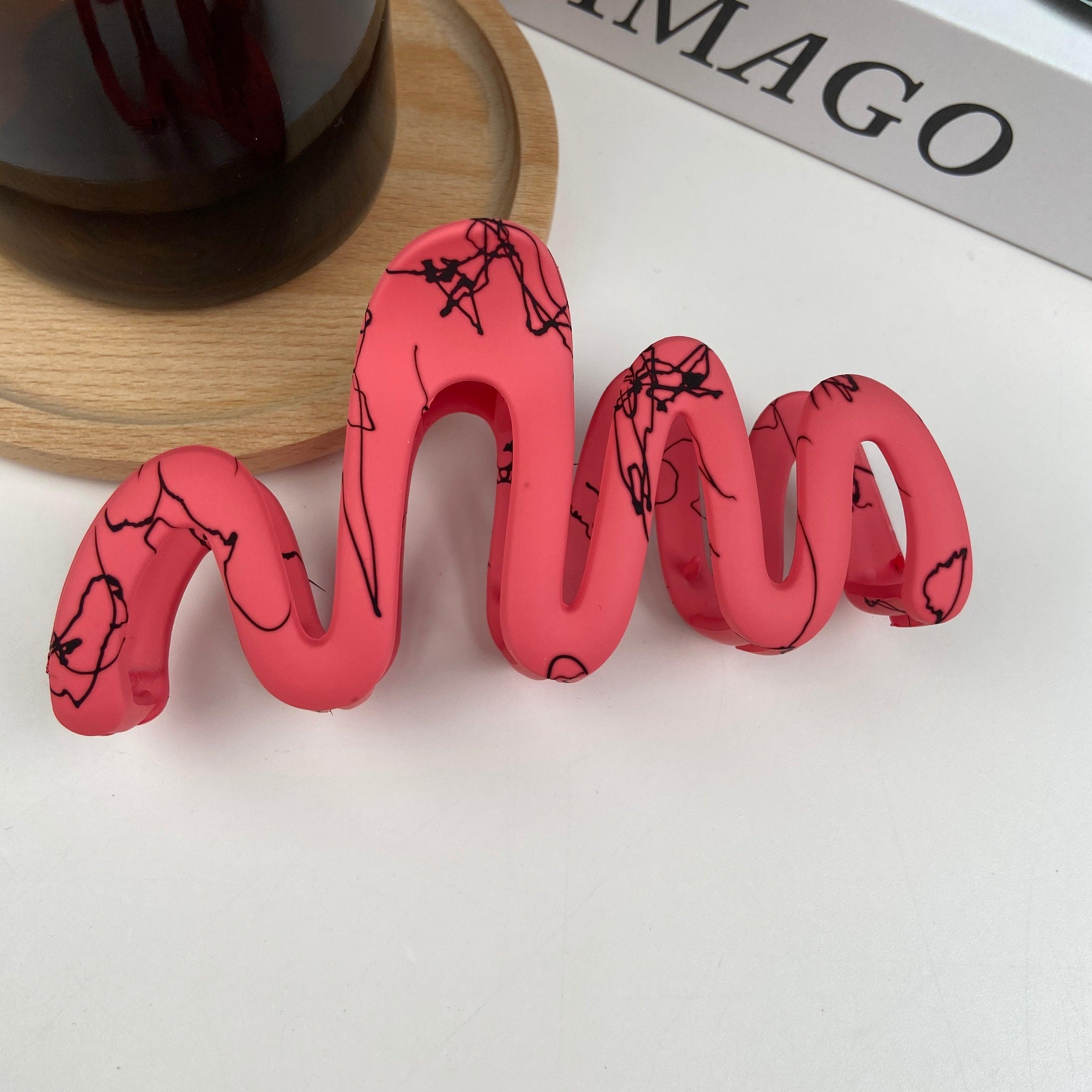 Wavy colored hair clips fashionable hair claws