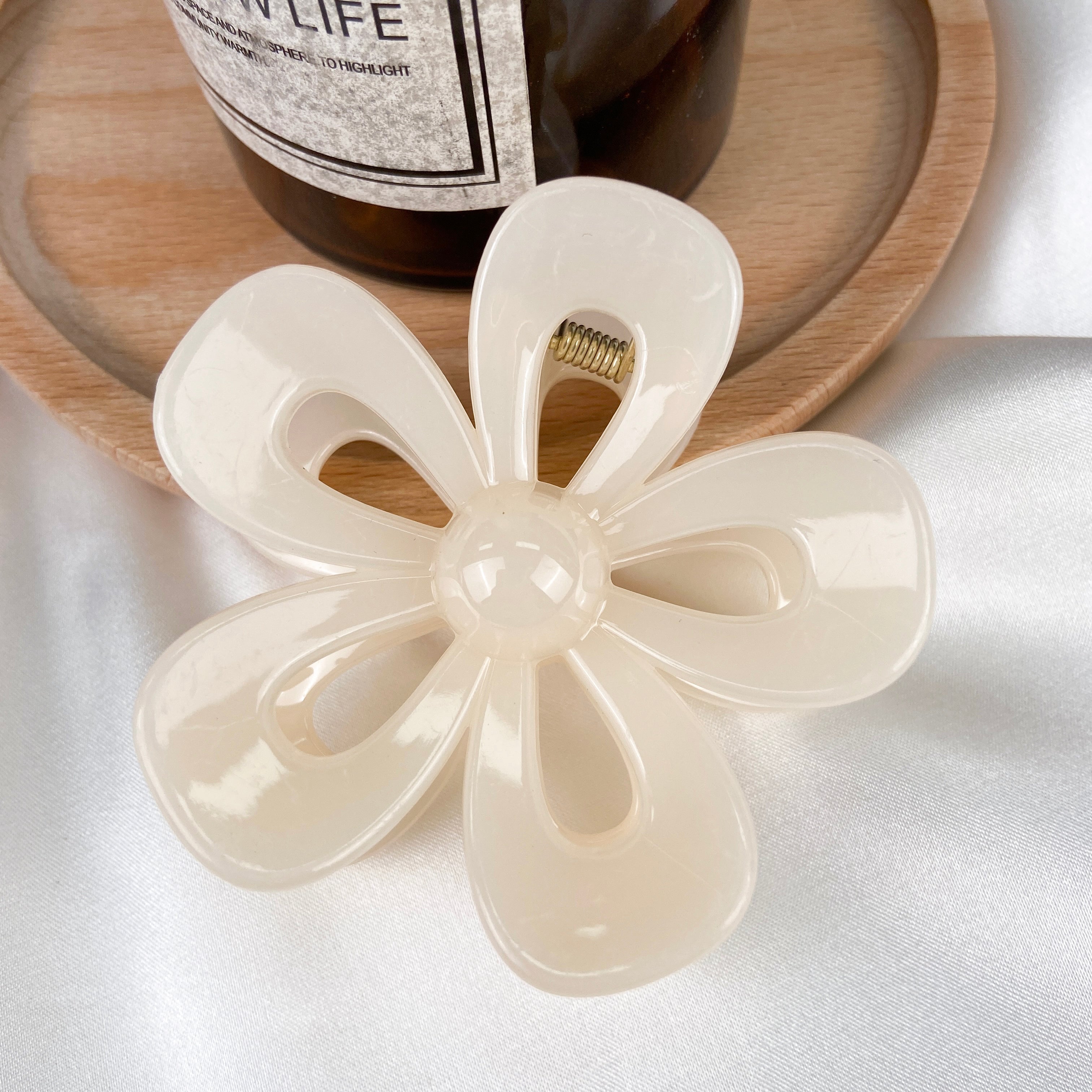 Jelly Flower Hair Clip Frosted Updo Shark Clip Hair