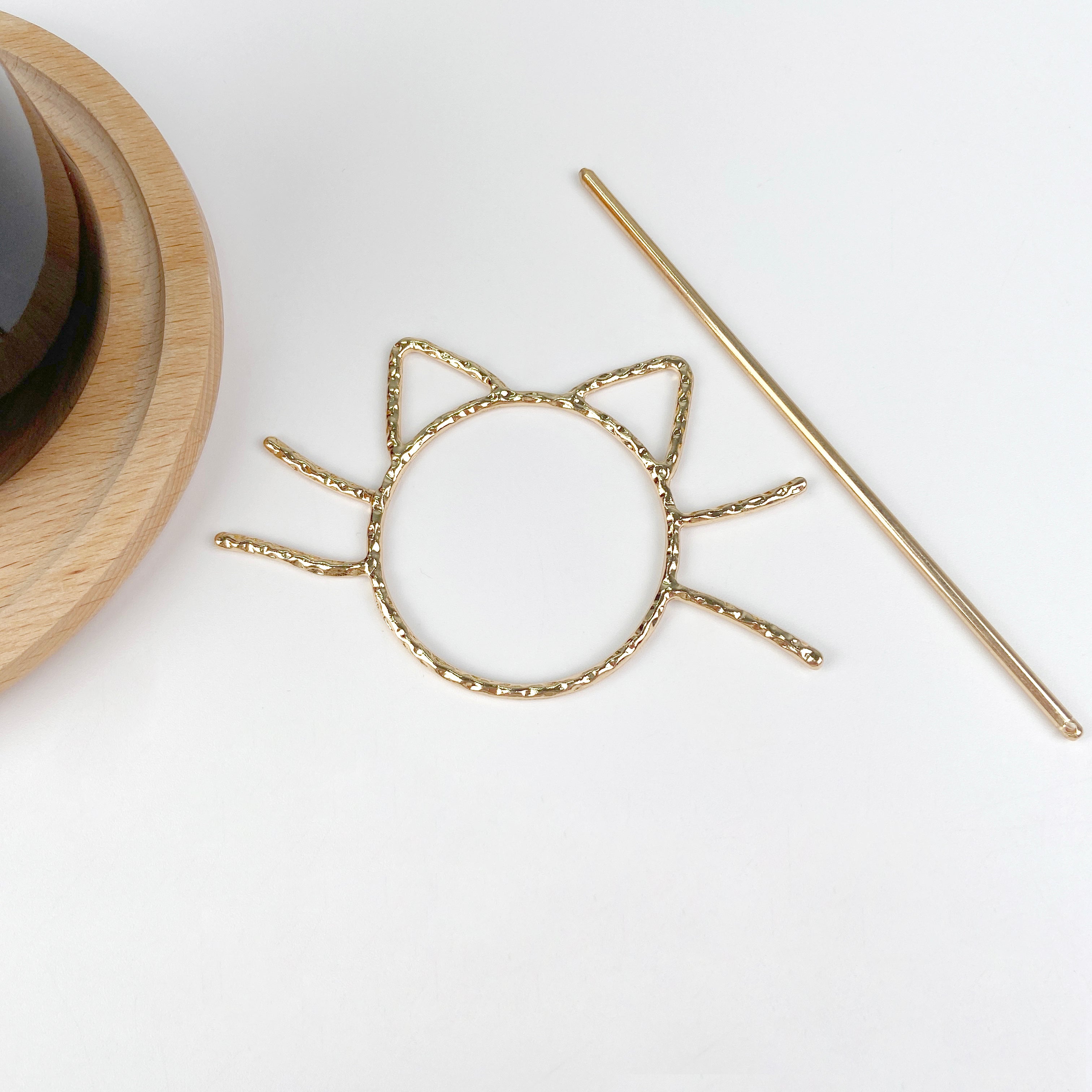 Hollow cat metal hairpin