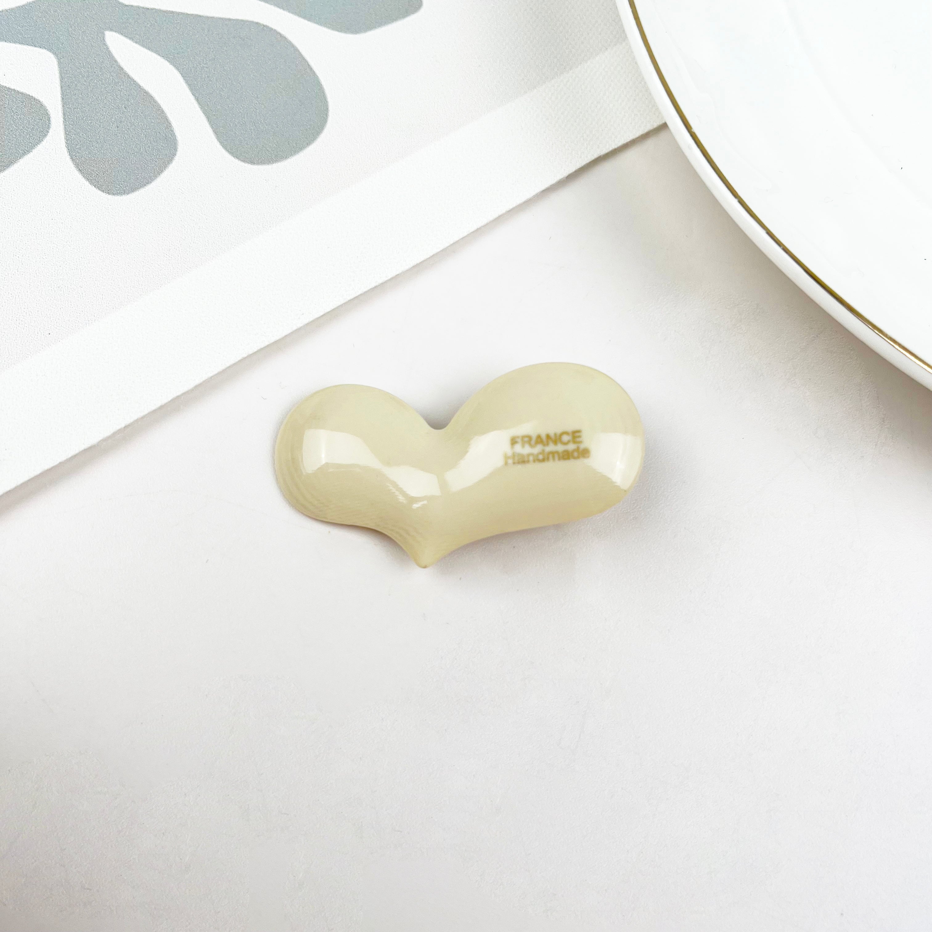 Thick Acetate Love Hair Clip Asymmetric Love Duckbill Clip