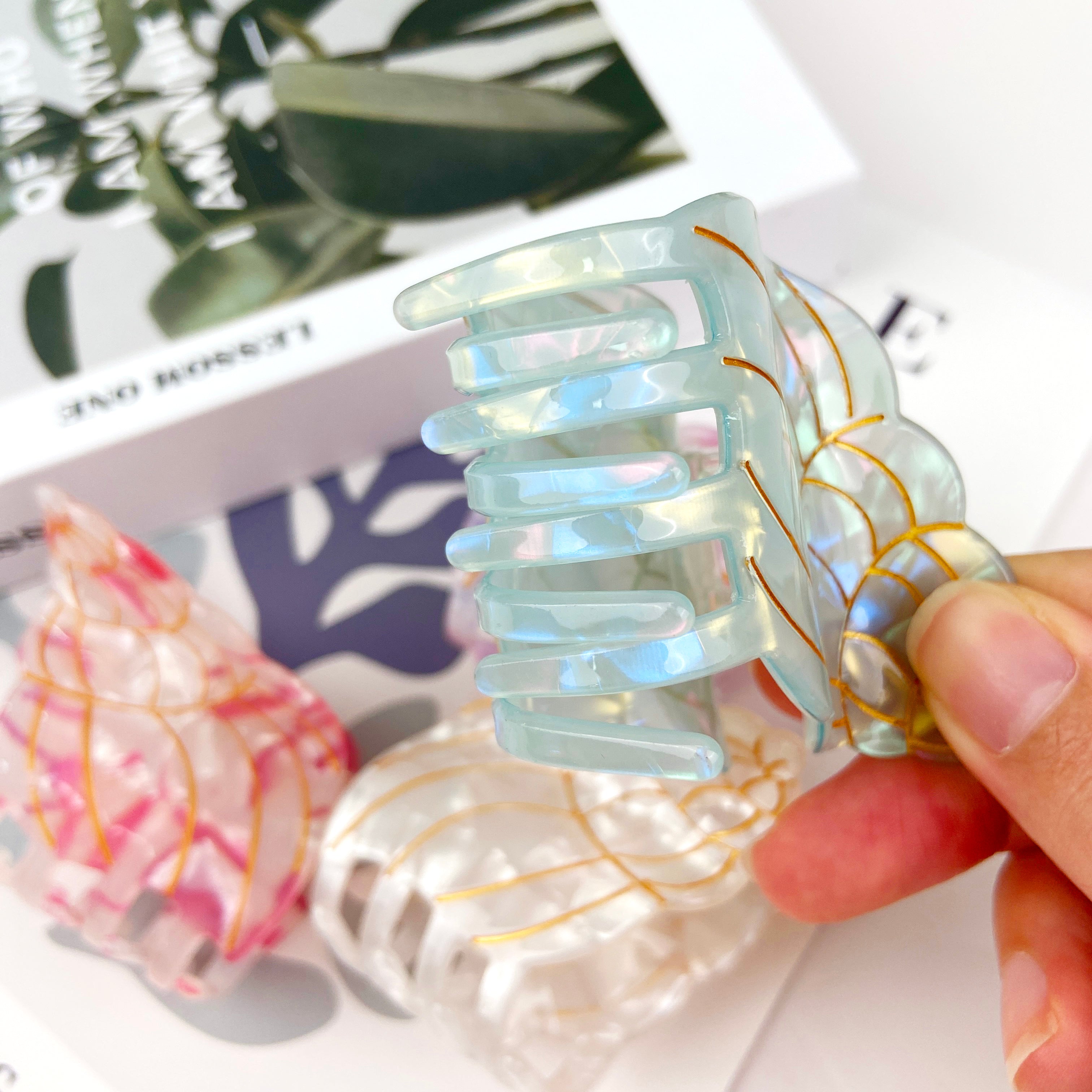 Conch hair claw cilp