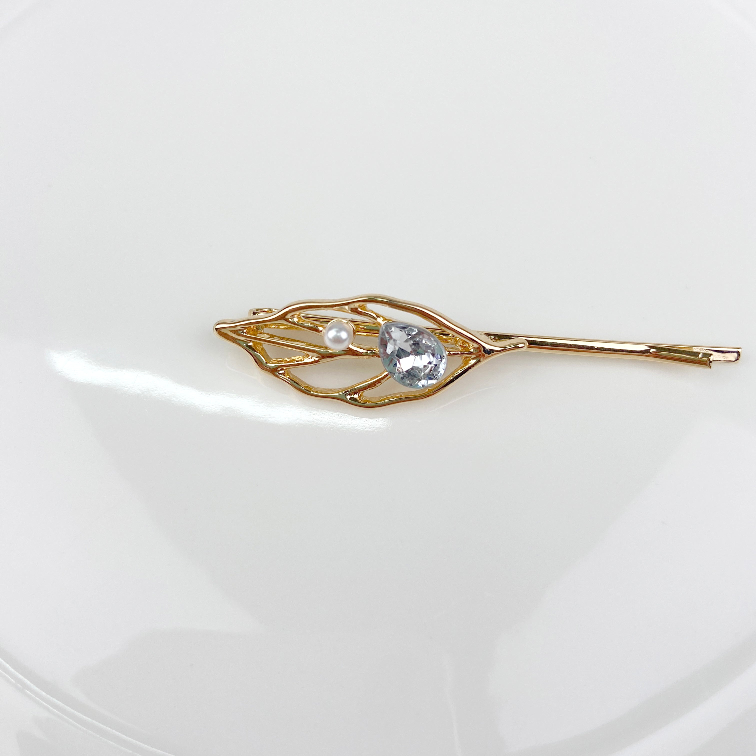 Leaf vintage metal hair clips