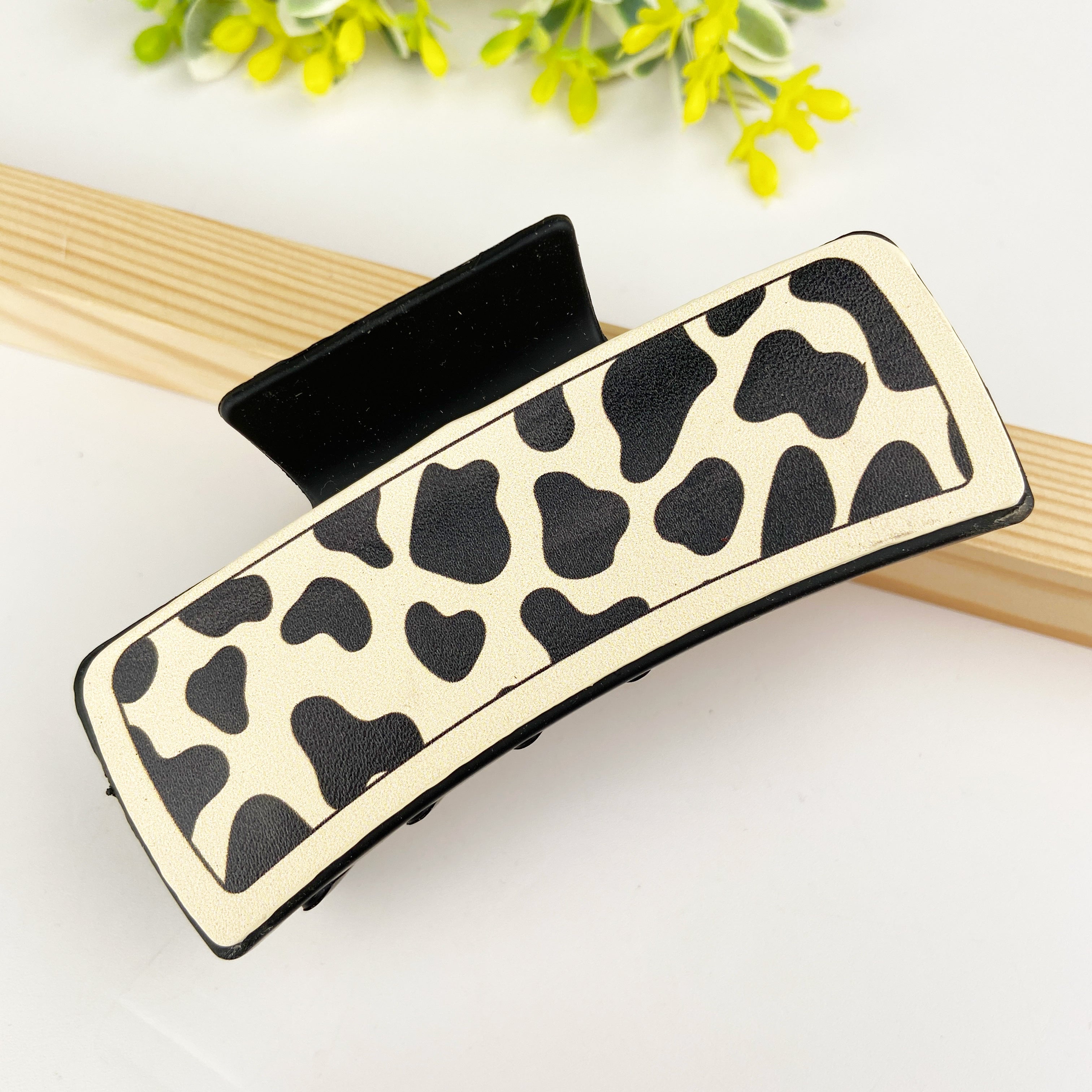 Retro PU simple hair clip for women