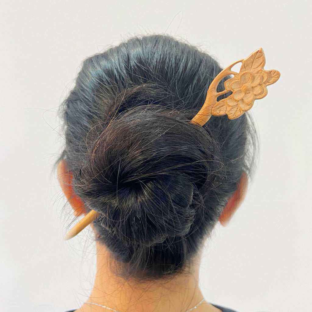 Hand carved lotus hairpin peach wood hairpin