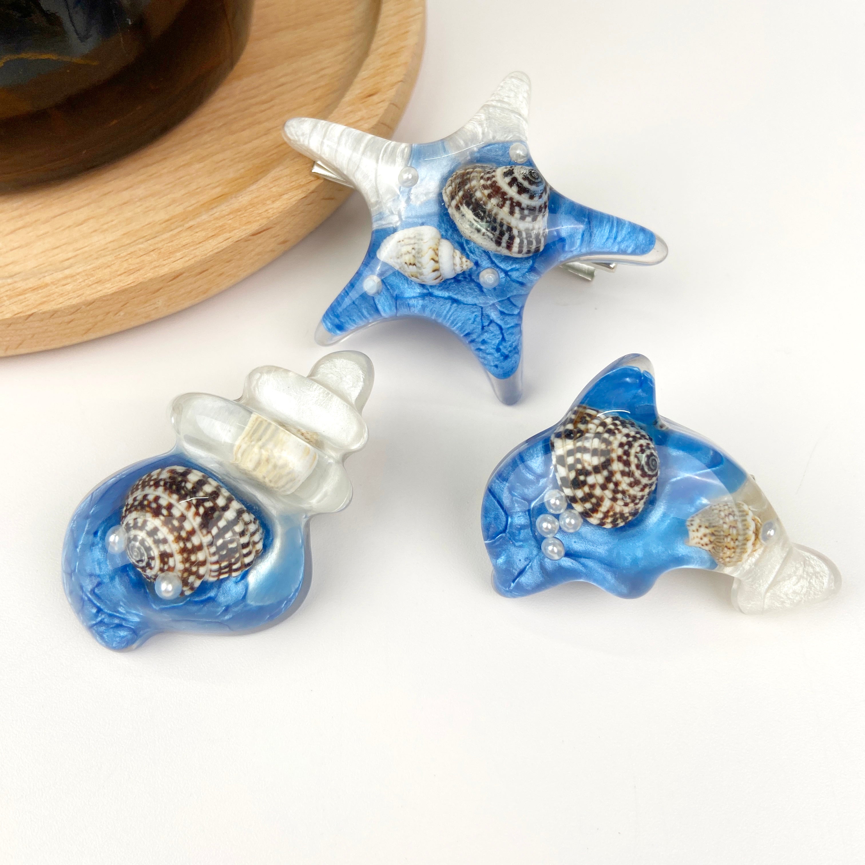 Blue conch hair clips animal bangs duckbill clip