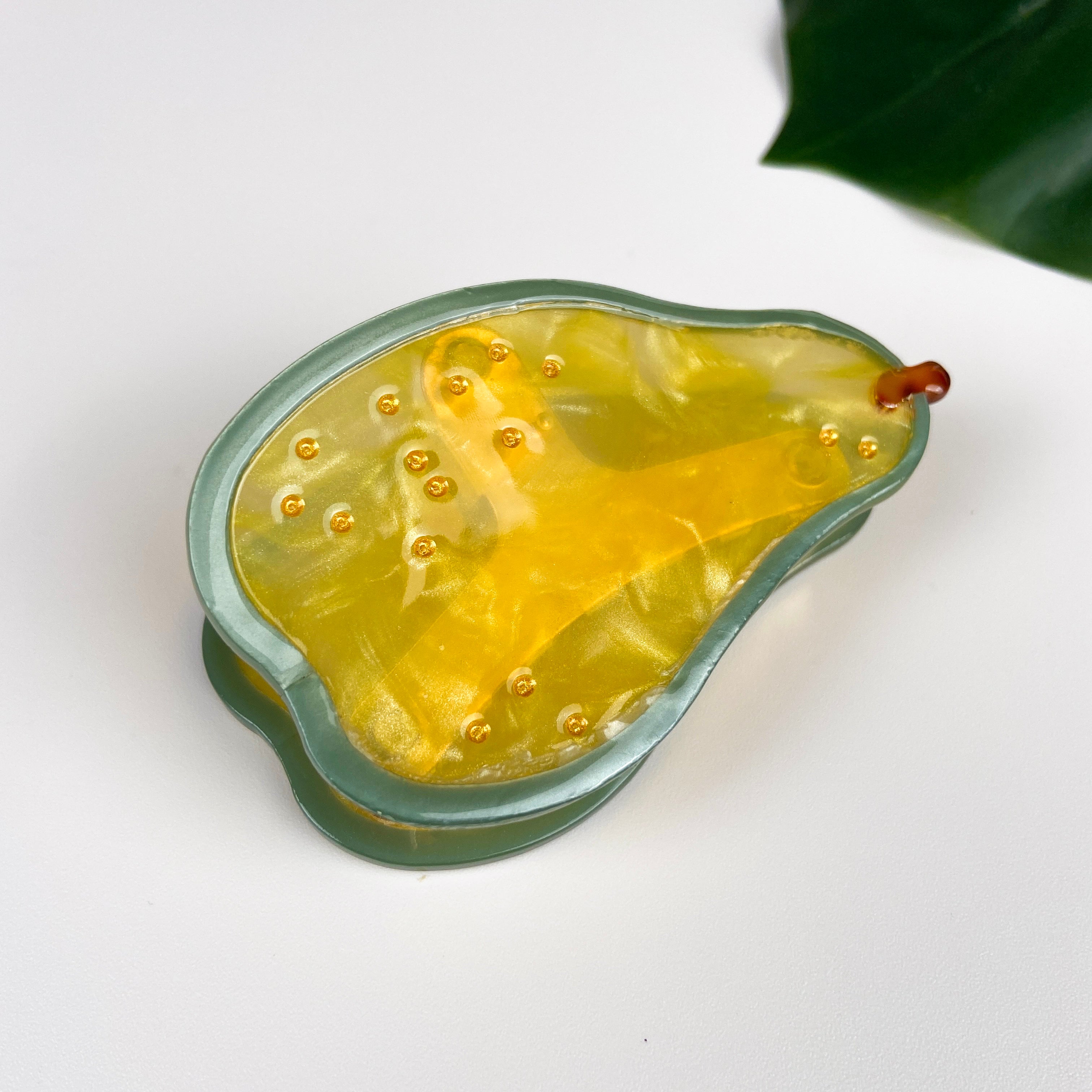 Vegetable Clamp Cherry Apple Shark Clamp Light Luxury Hair Claw Clip