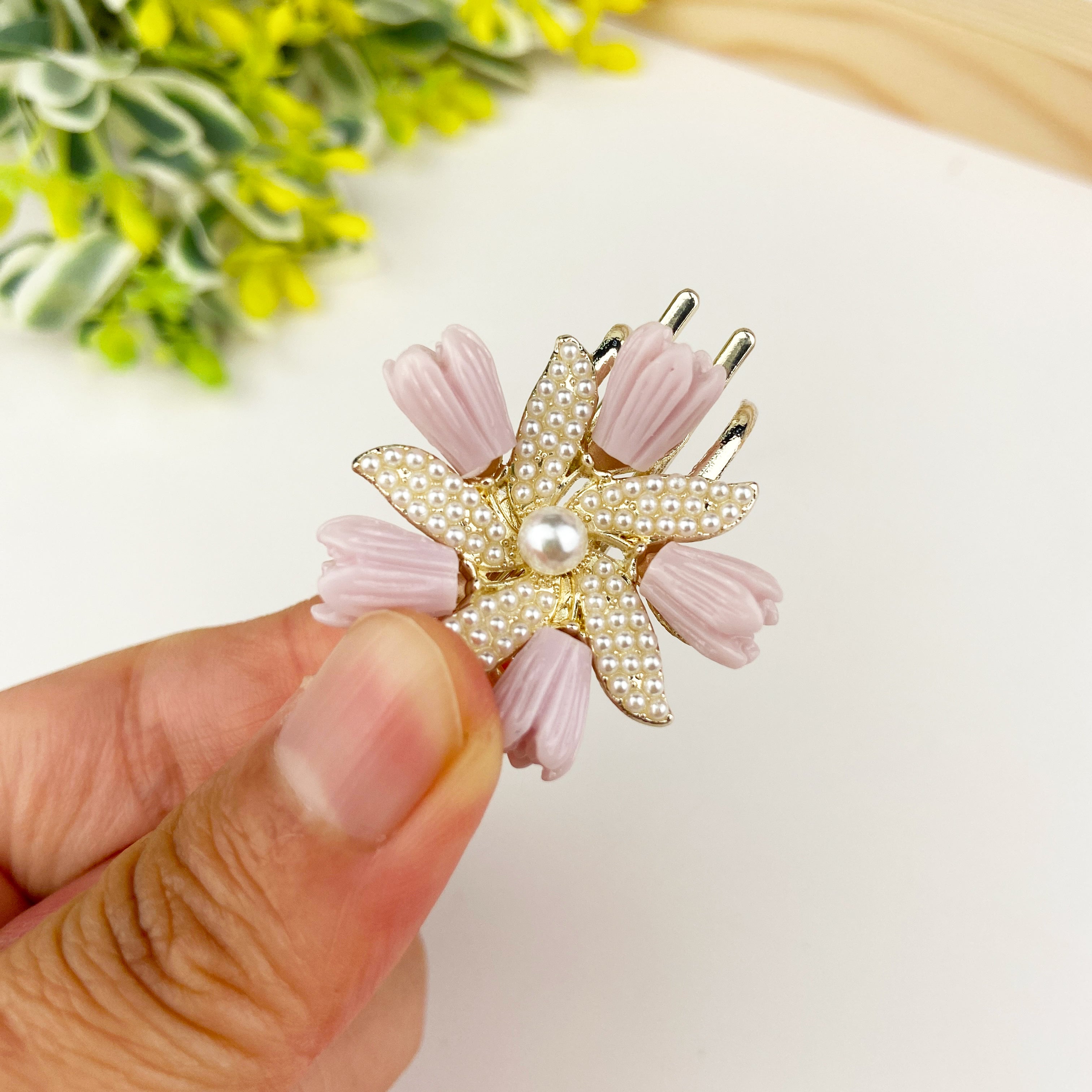 Pearl Flower Hair Clip