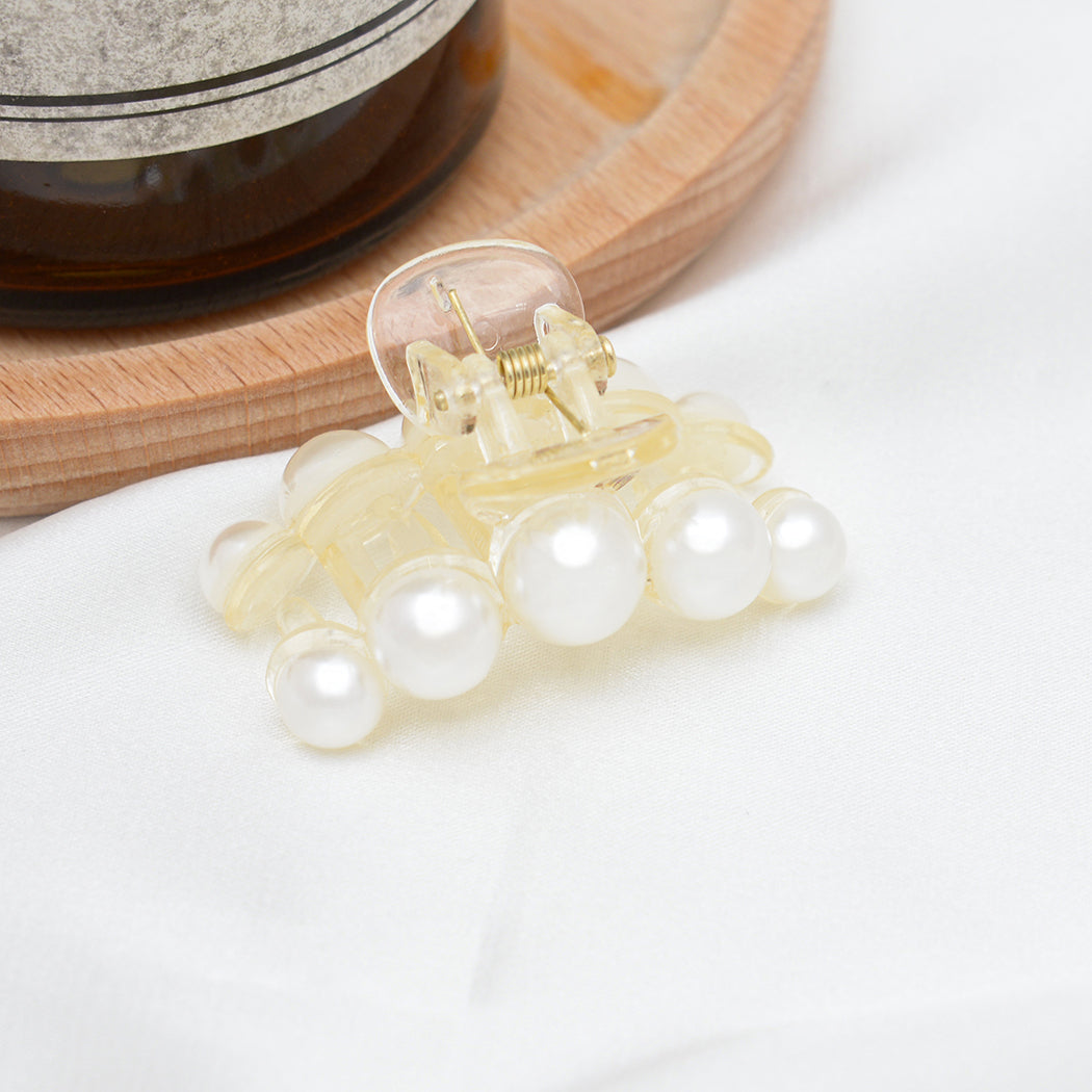 Pearl Hair Claw Clip