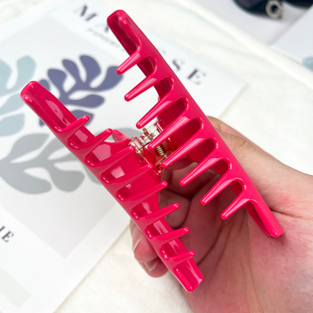 Simple and elegant acetate red hair claw clip