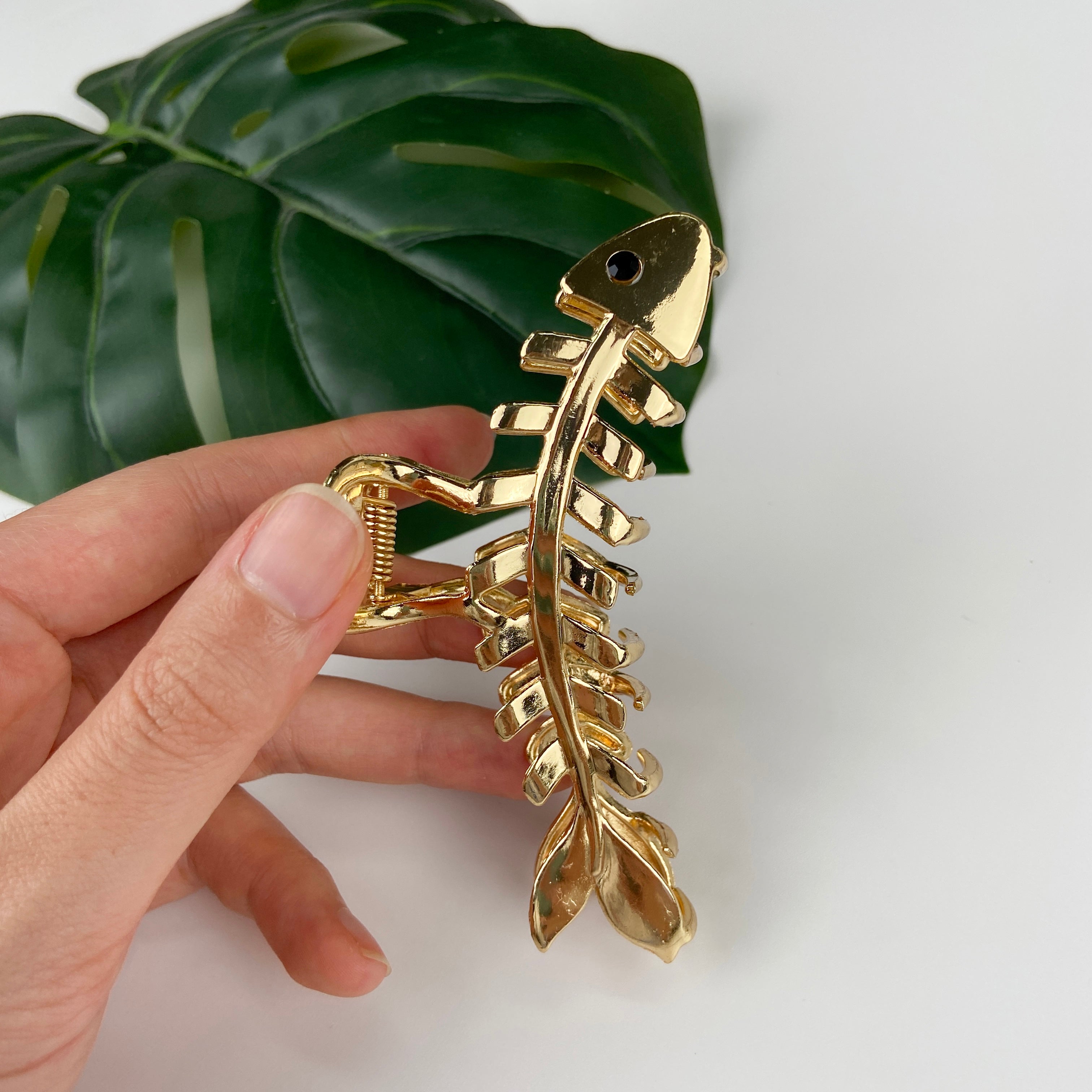 Metal Fishbone Grip High-Grade Temperament