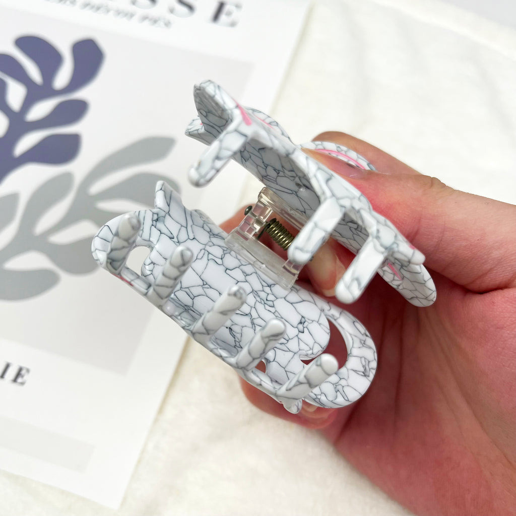Broken porcelain hollow flower hair claw clip