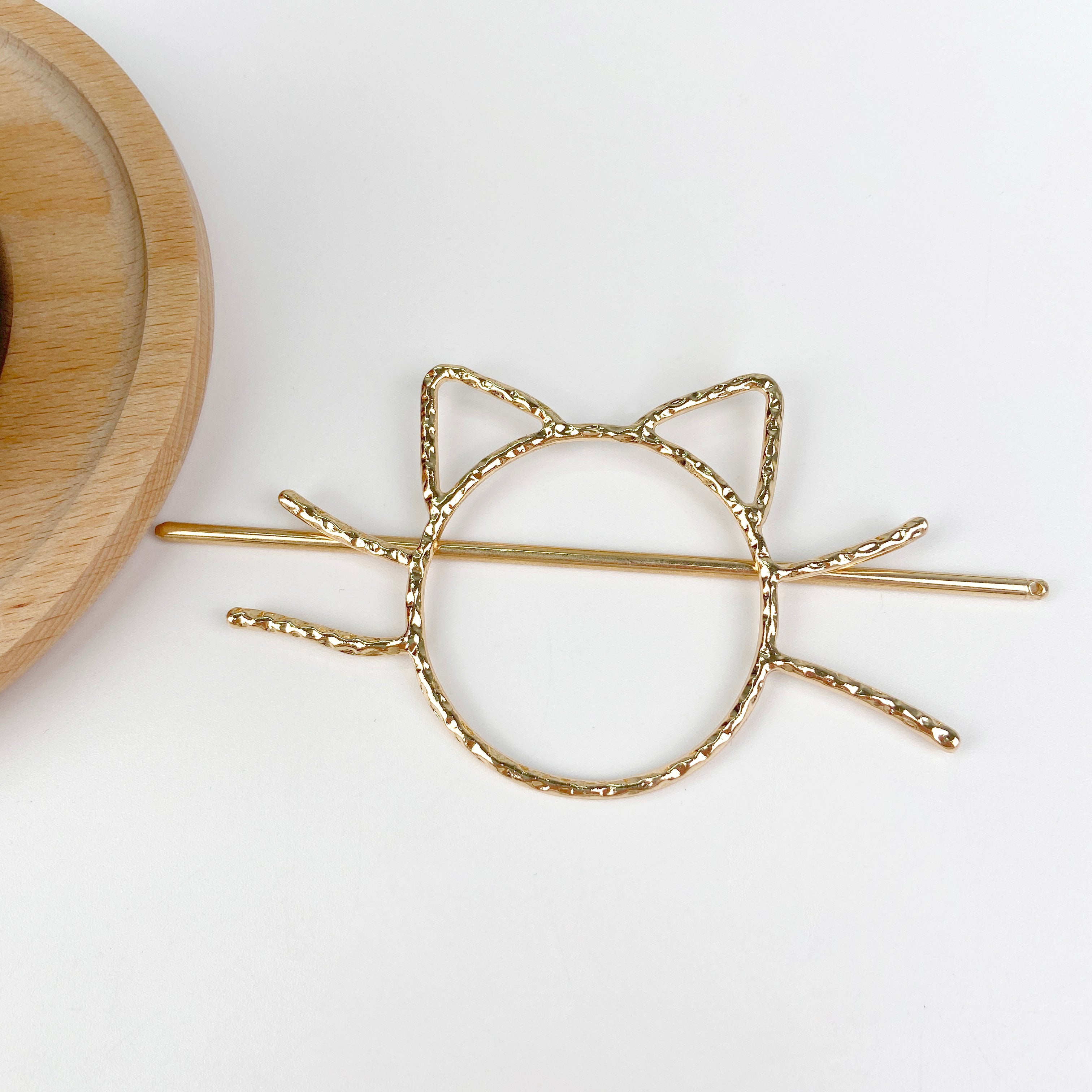 Hollow cat metal hairpin