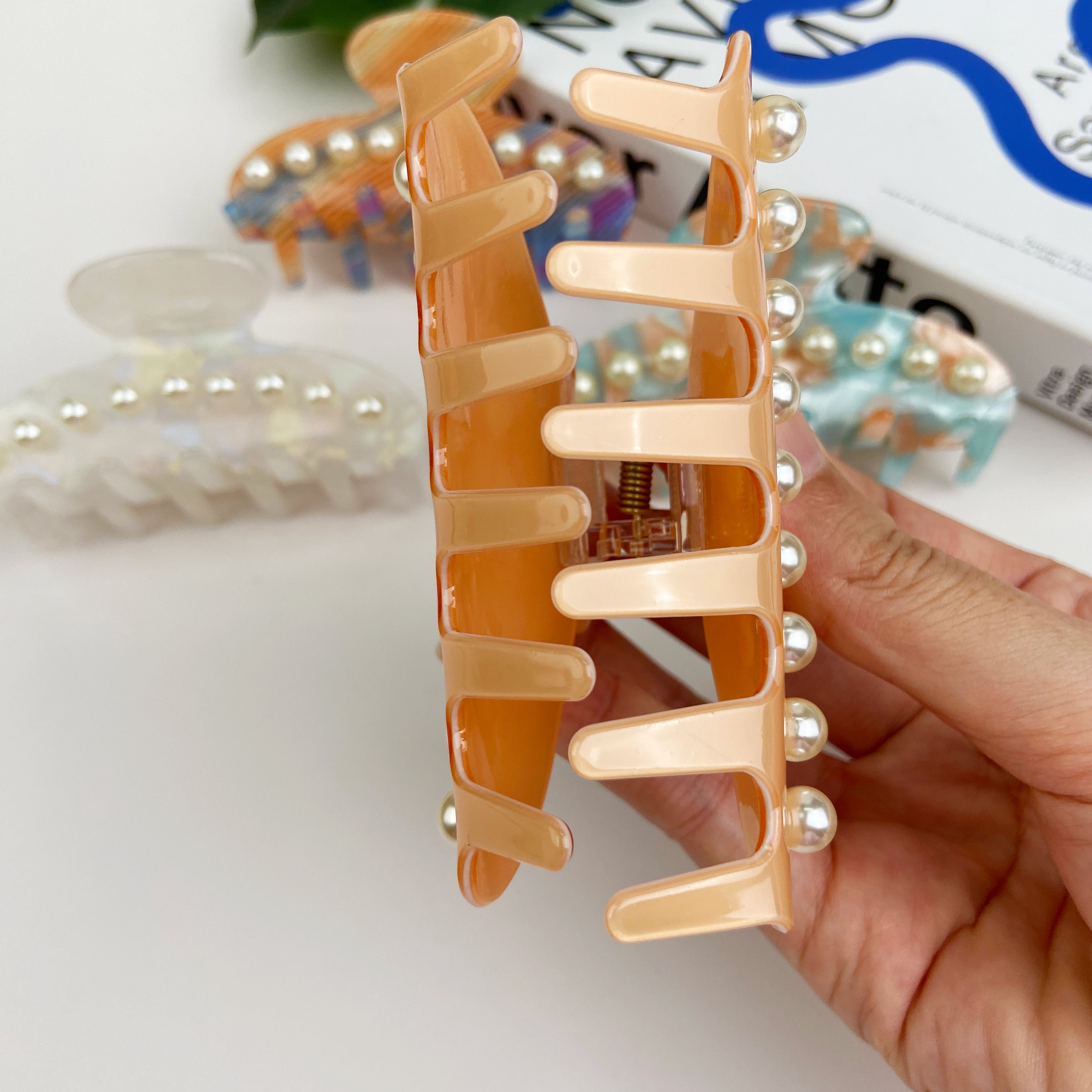 Simple Elegant Pearl Hair Clip