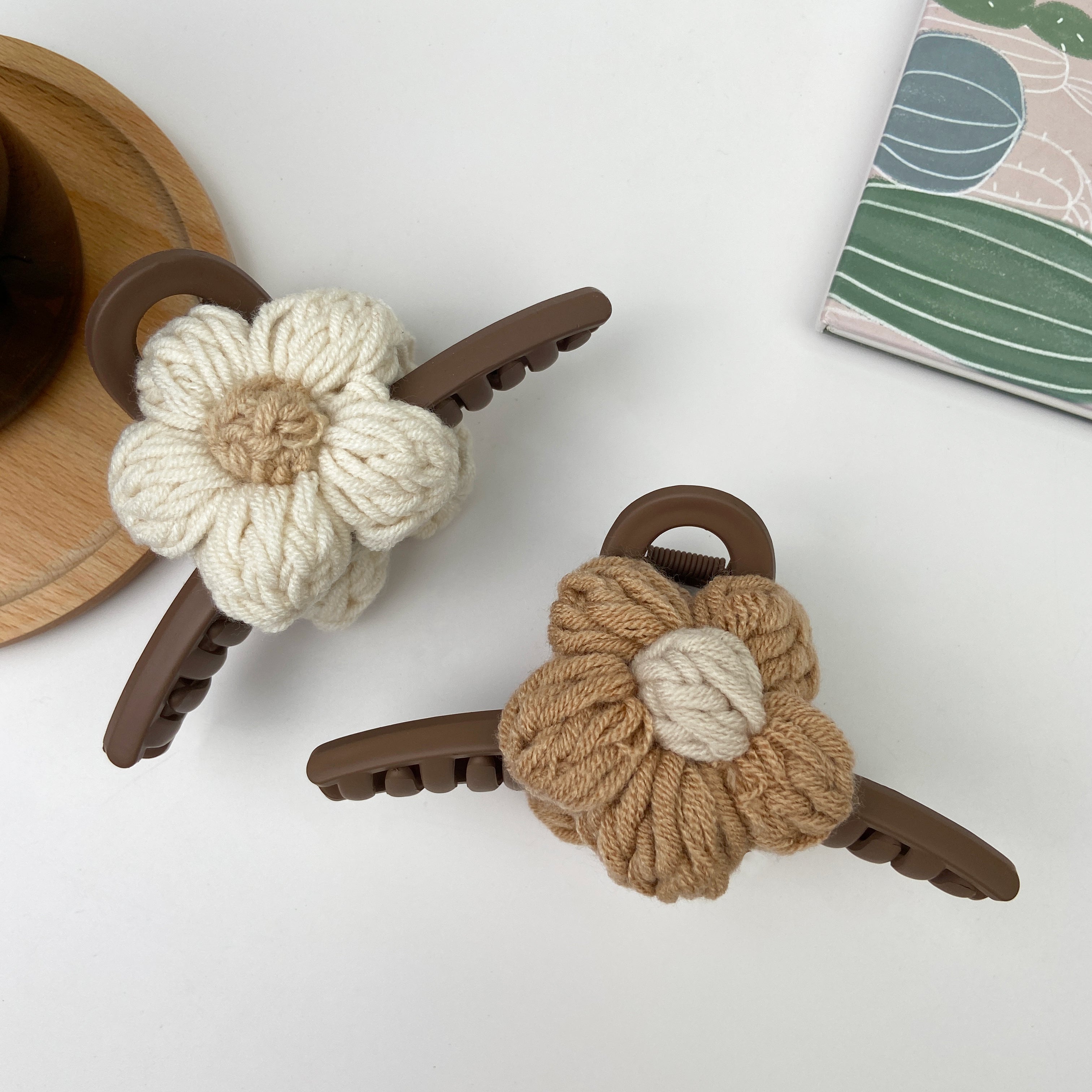 Autumn Winter Simple Knitted Double Sided Flower Clip