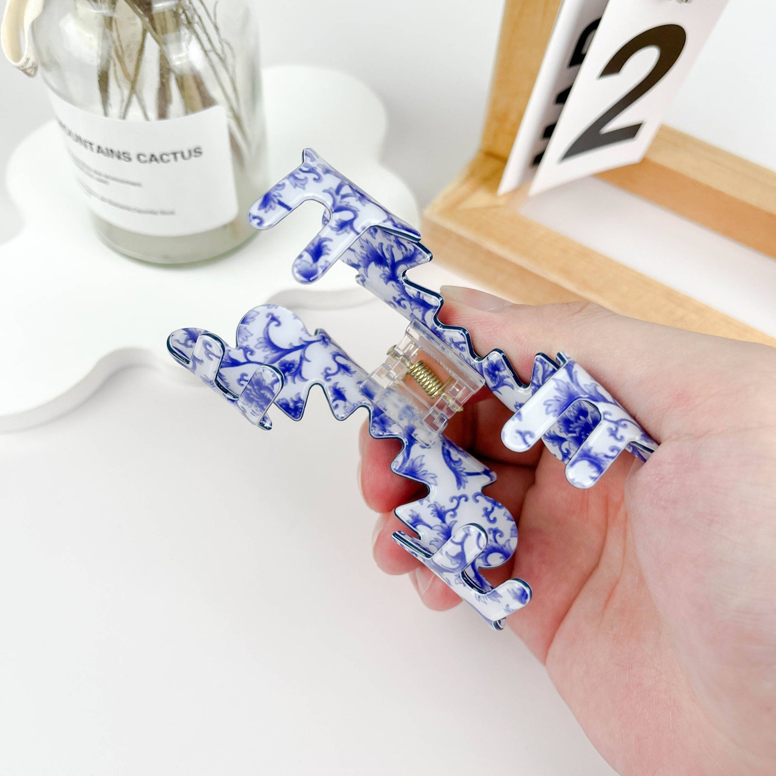 Petal Grip Updo Shark Clip