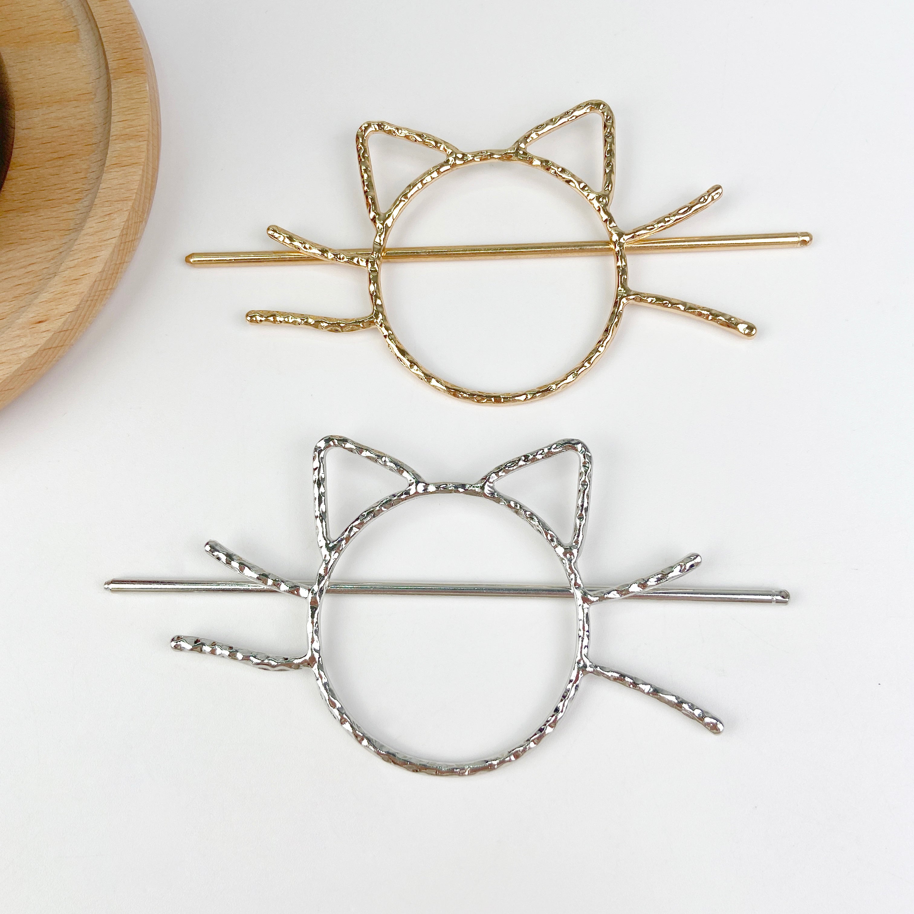 Hollow cat metal hairpin