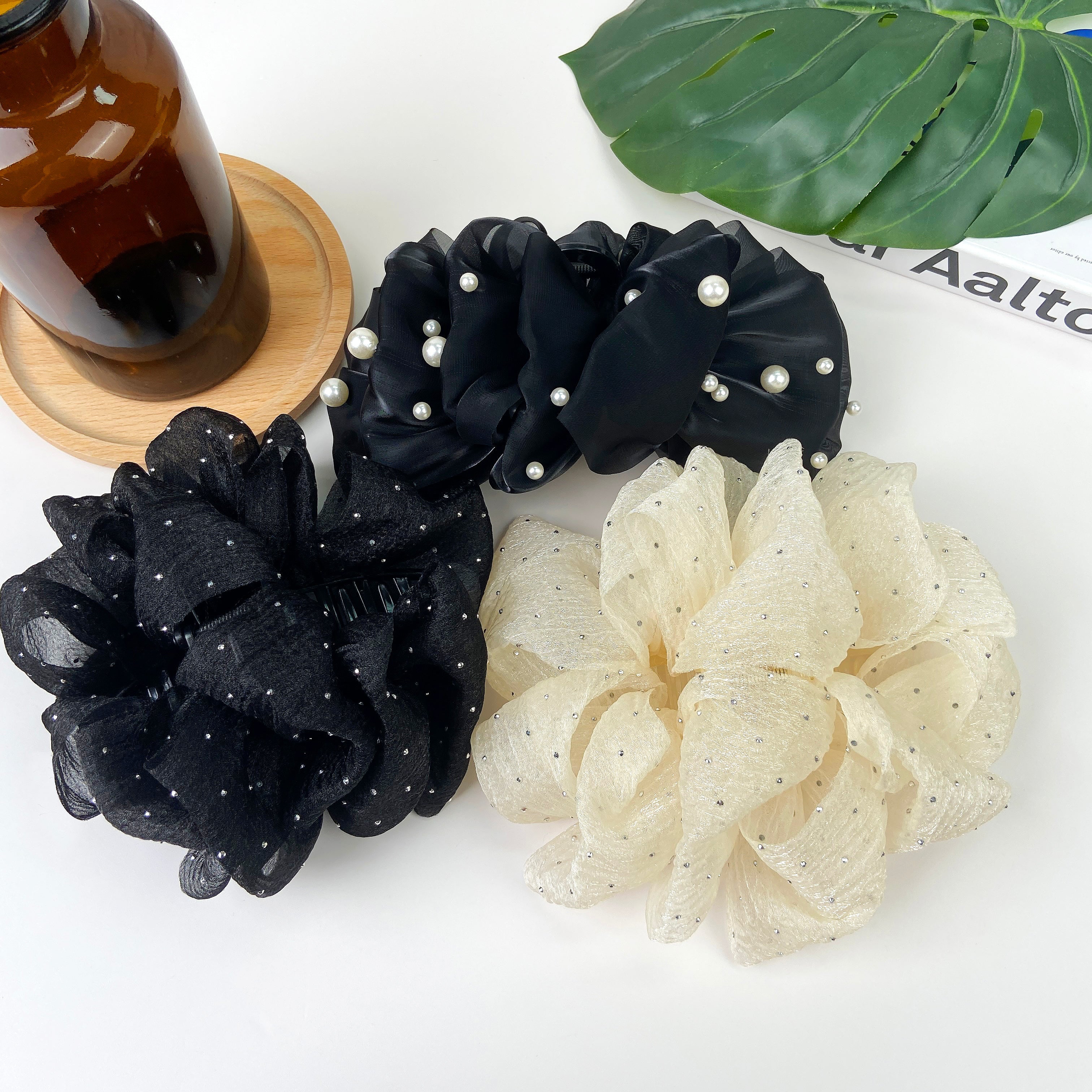 Cloud Sequin Seersucker Hair Clip