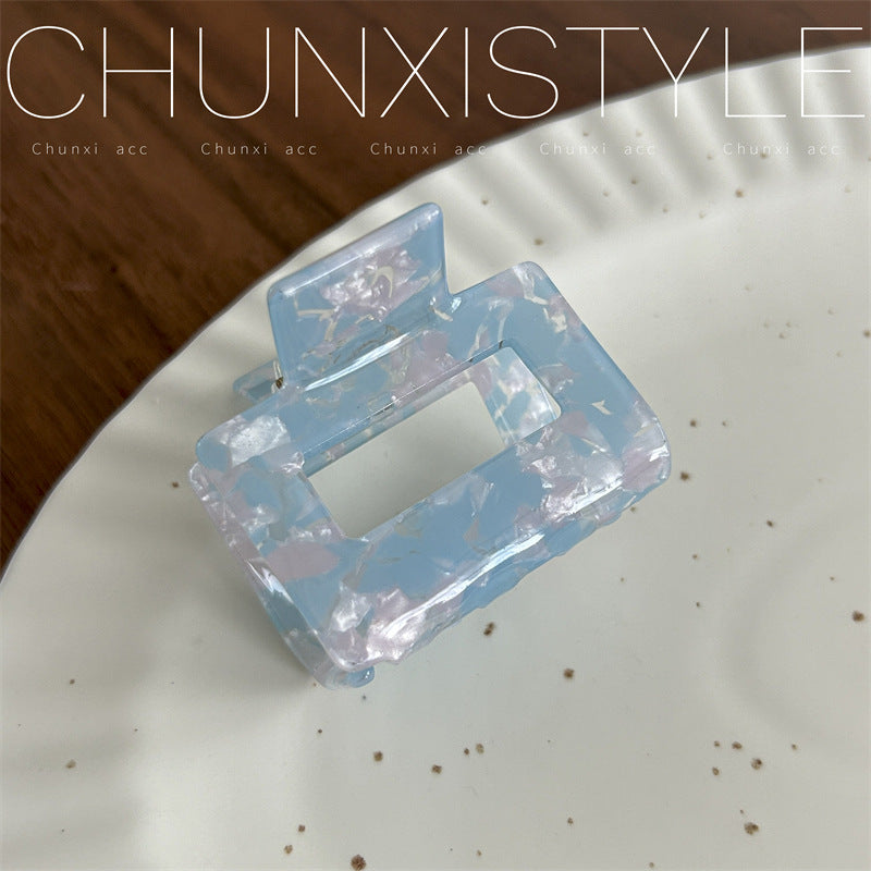 Square Grip Updo Shark Hair