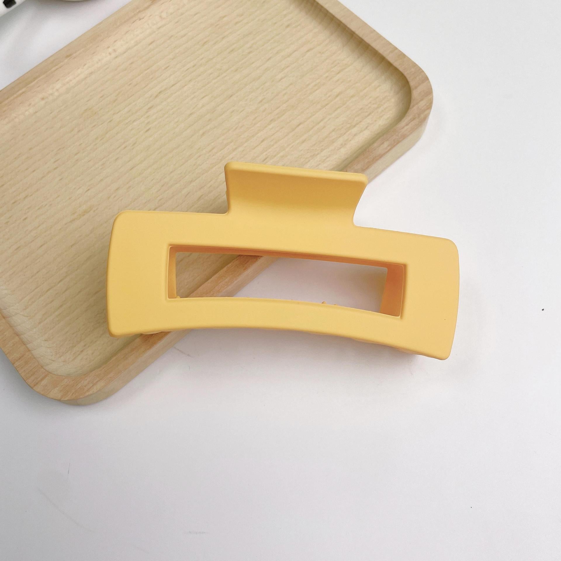 Large Resin Hair Clip — Updo & Curly Hair Claw Clip