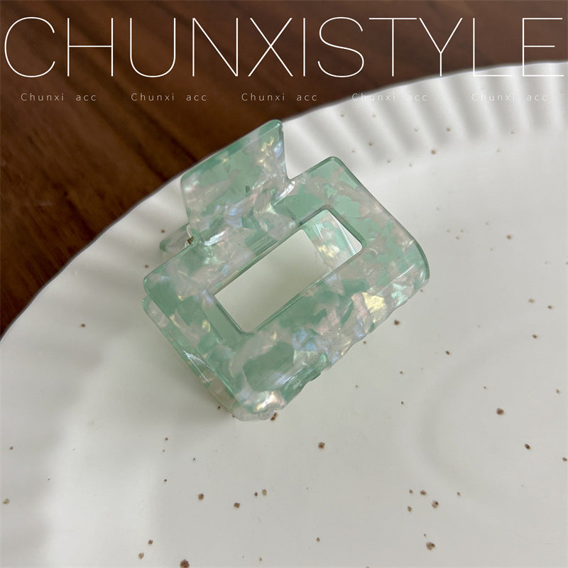 Square Grip Updo Shark Hair