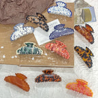 Blue-and-White Porcelain Style Claw Clip — Tie-Dye Speckled Pattern, Ideal for Updos