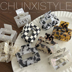 Square Grip Updo Shark Hair