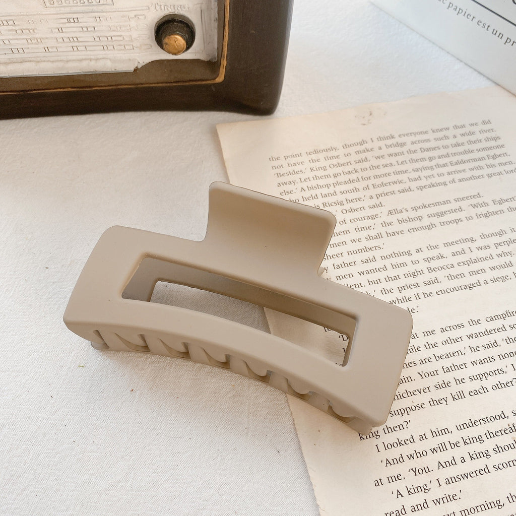 Large Resin Hair Clip — Updo & Curly Hair Claw Clip