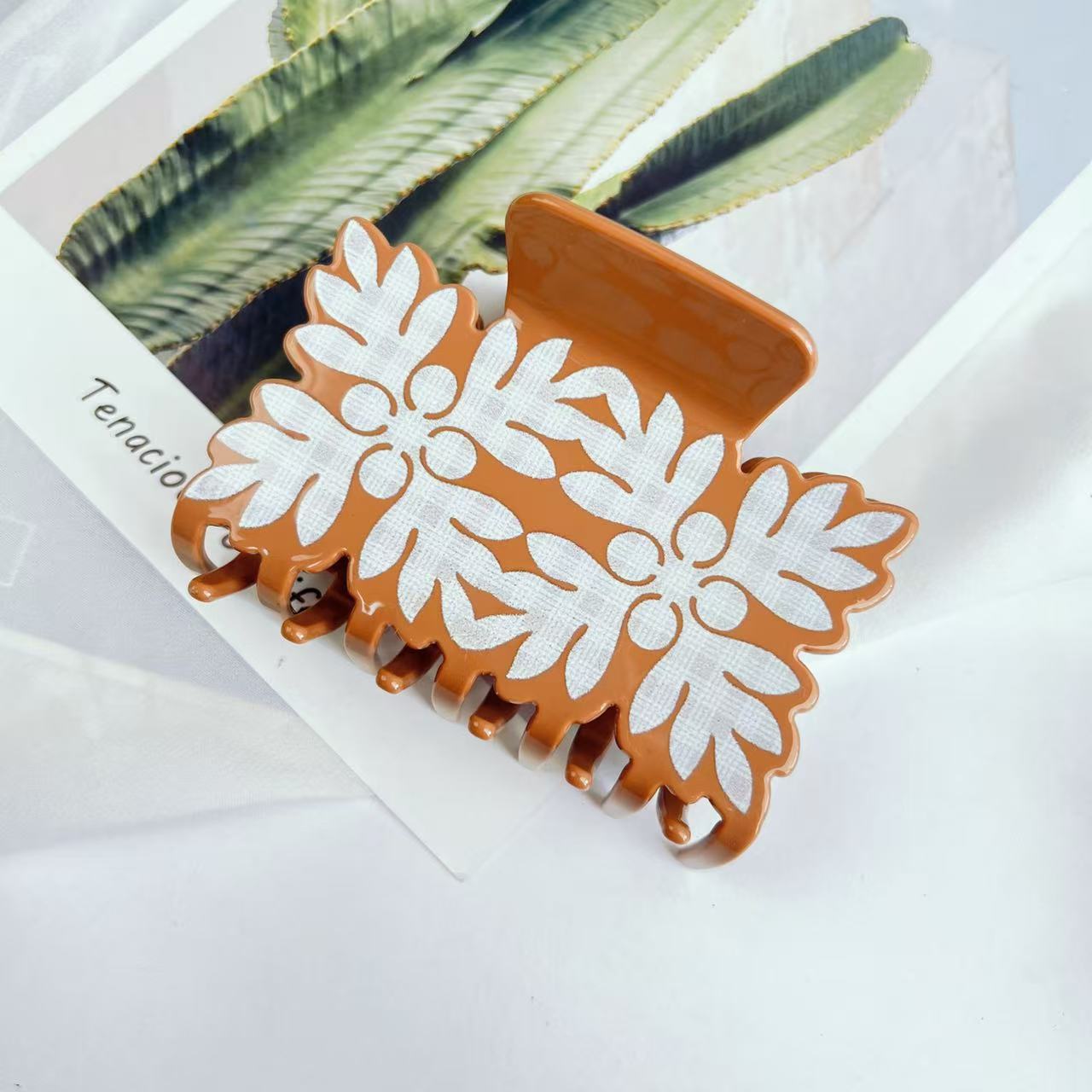 Flower Square Acetate Grip Printing Medium Brush Shark Clip