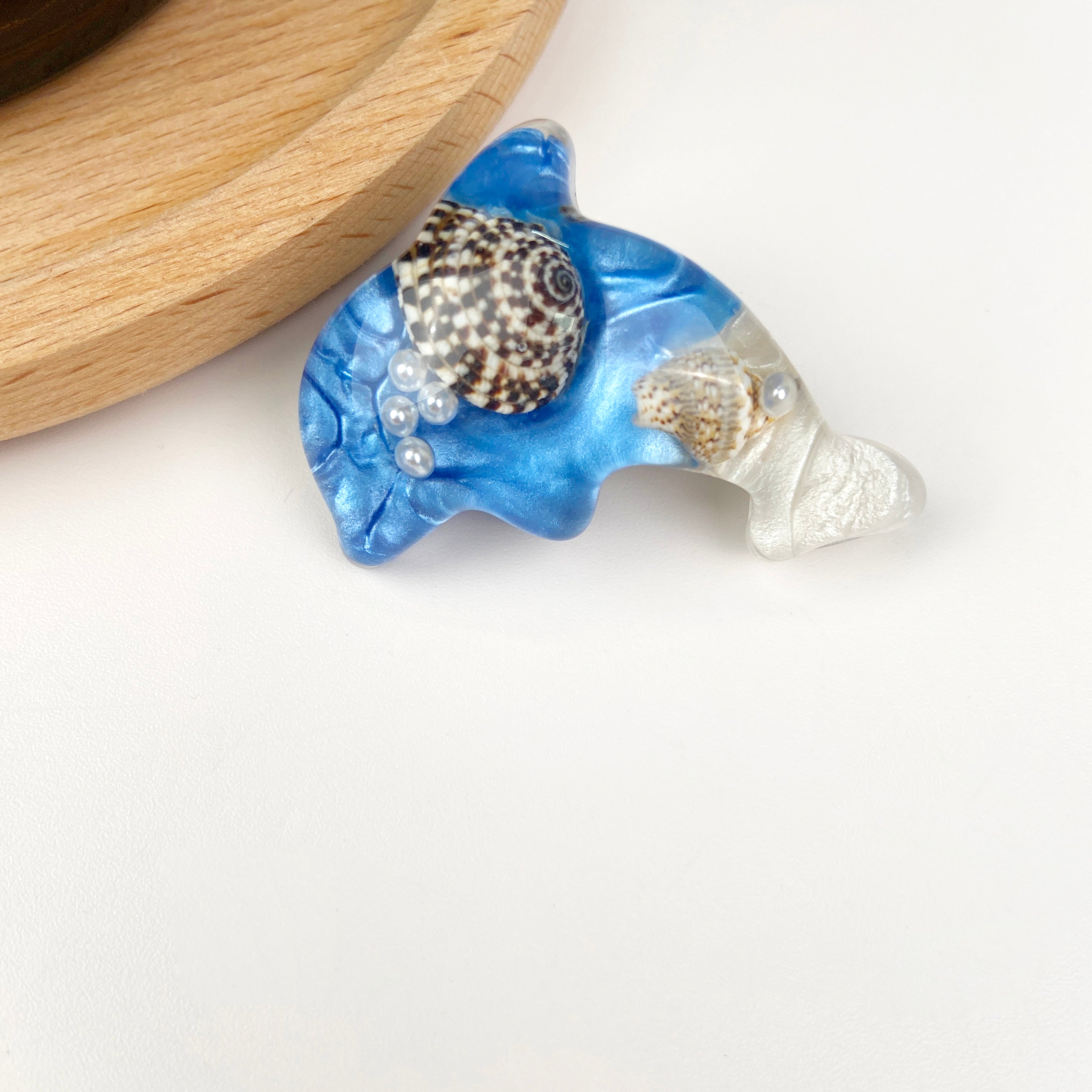 Blue conch hair clips animal bangs duckbill clip