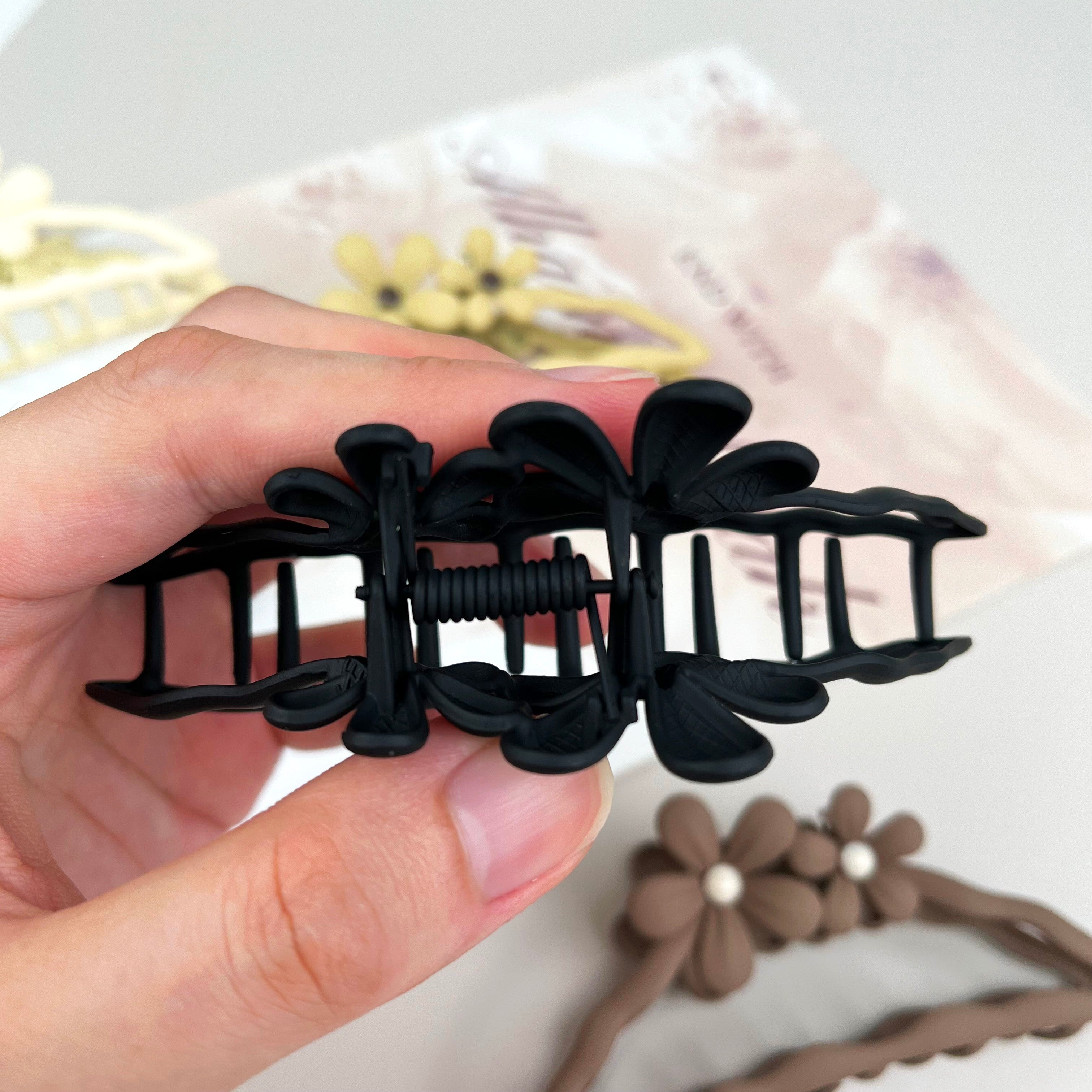 Semi-circle flower hair clips metal claw clip