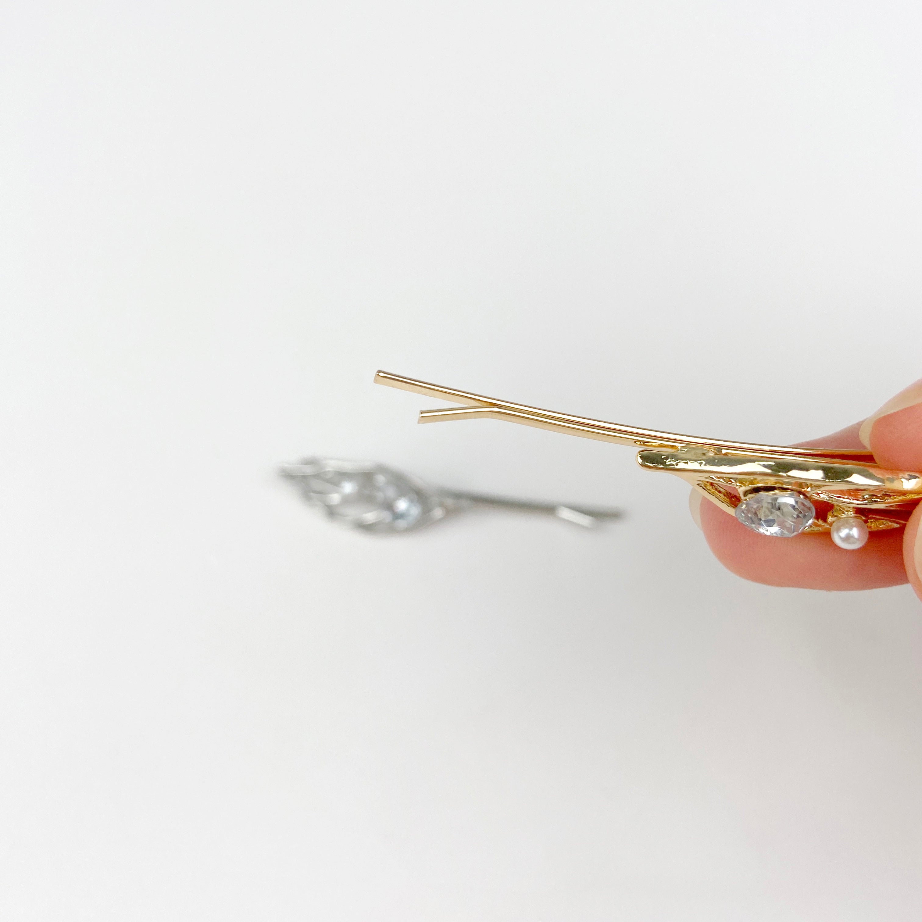 Leaf vintage metal hair clips