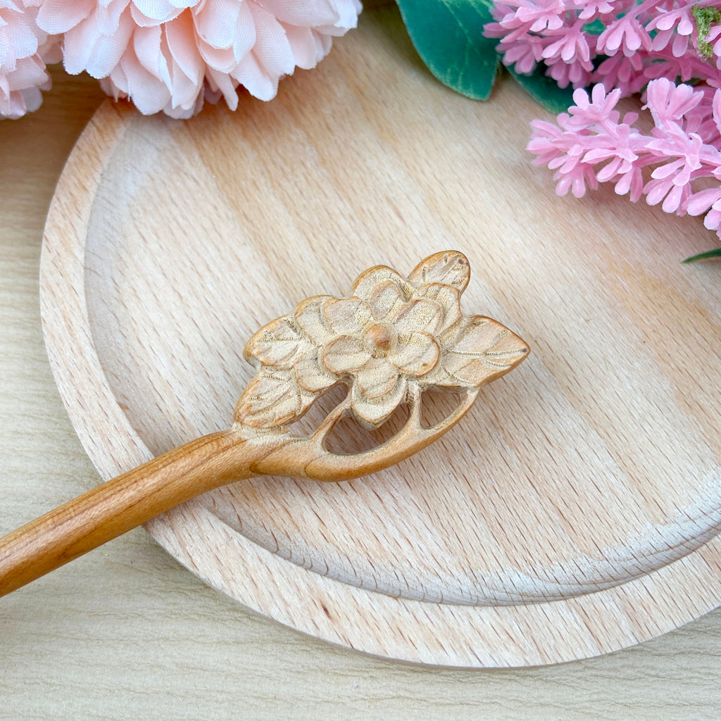 Hand carved lotus hairpin peach wood hairpin