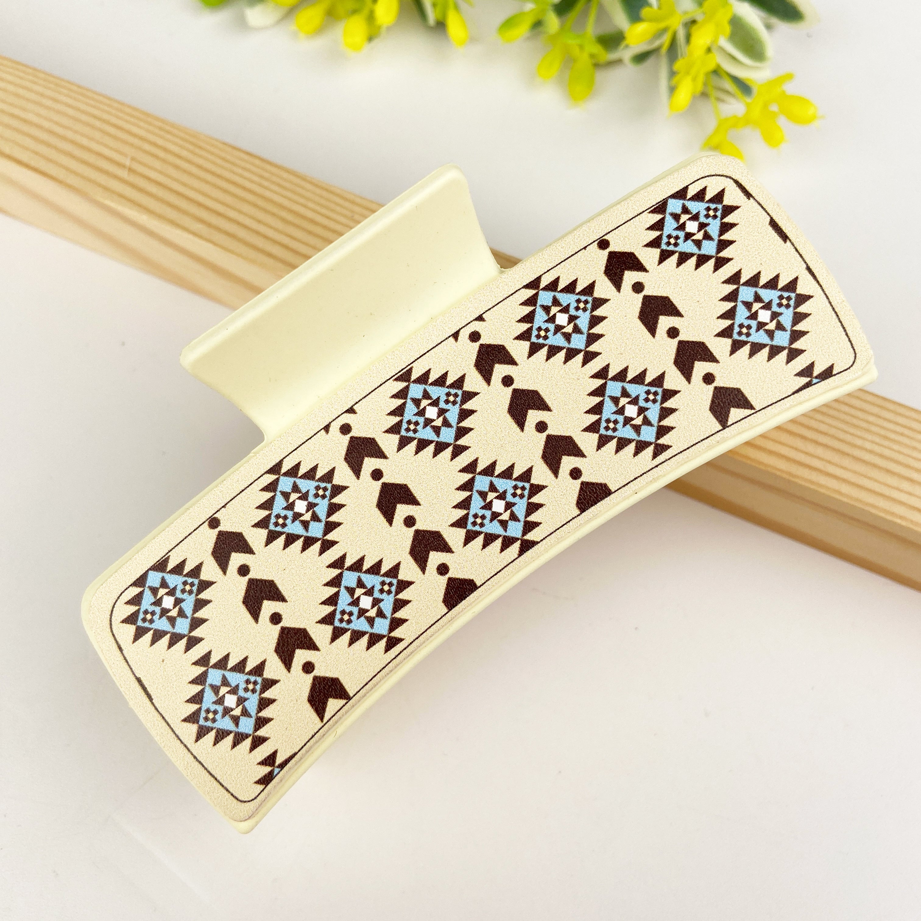 Retro PU simple hair clip for women